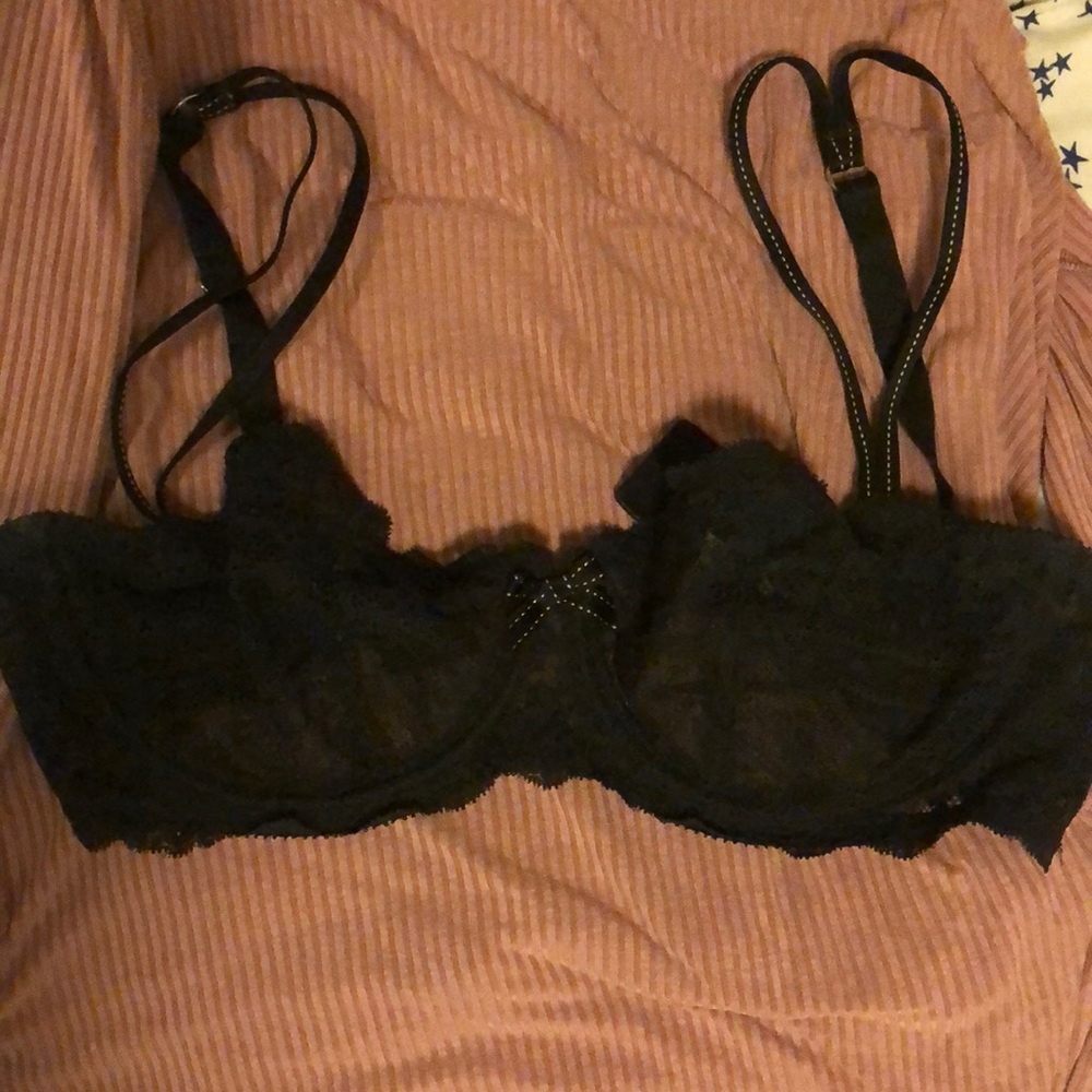 Chantelle Lace black wire bra 34dd